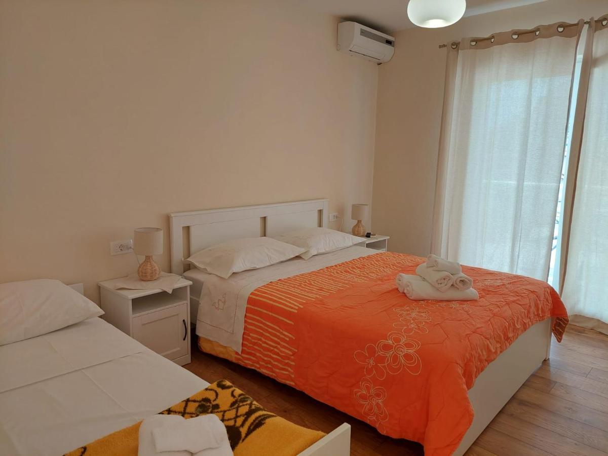 Apartman Danijela Apartment เคล็ค ภายนอก รูปภาพ