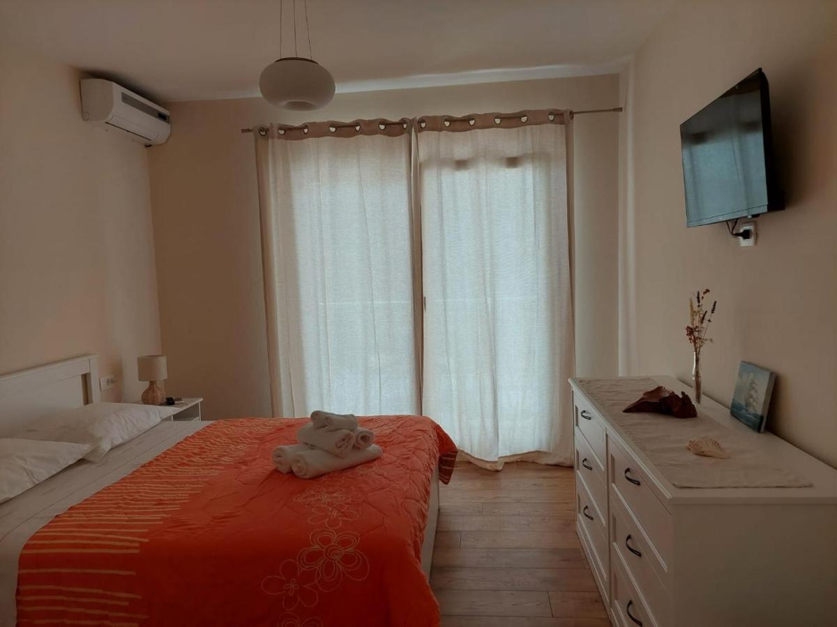 Apartman Danijela Apartment เคล็ค ภายนอก รูปภาพ