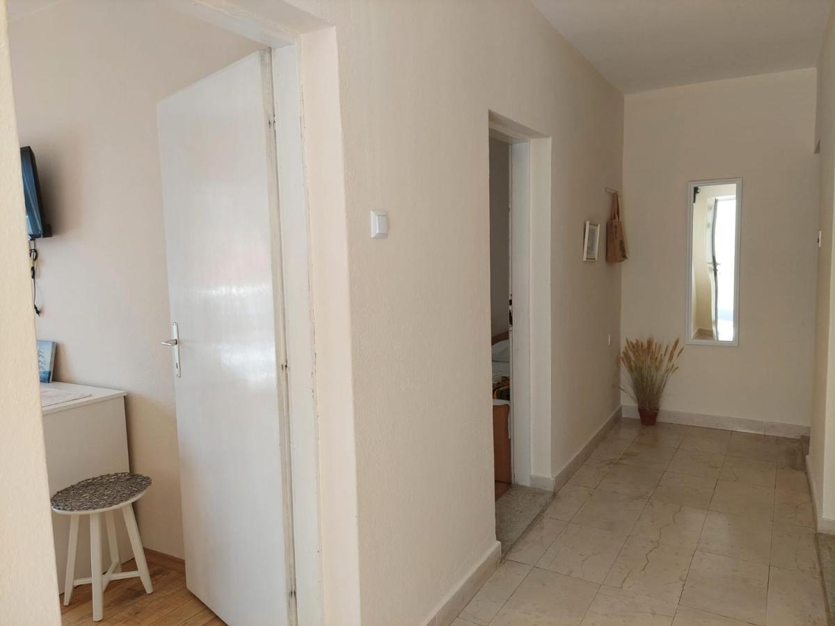 Apartman Danijela Apartment เคล็ค ภายนอก รูปภาพ