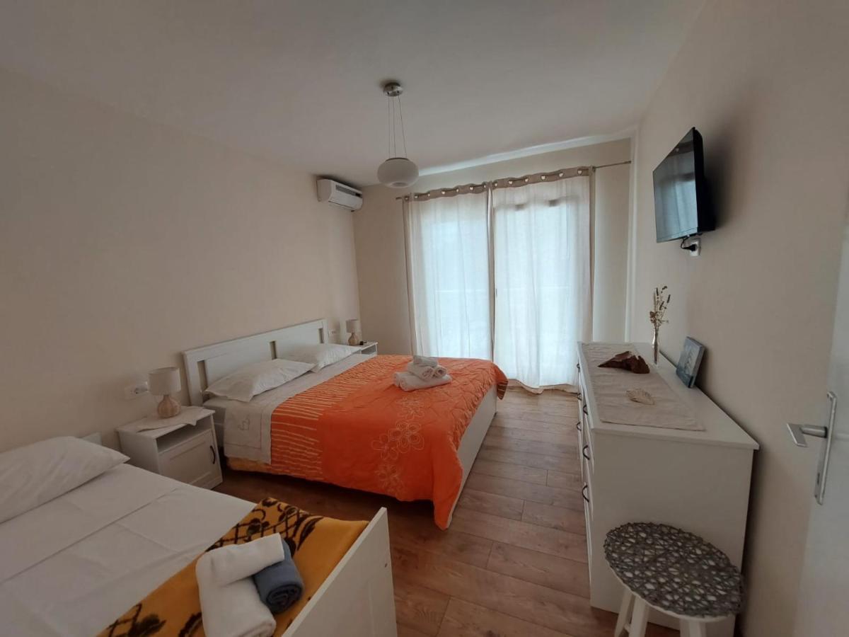 Apartman Danijela Apartment เคล็ค ภายนอก รูปภาพ